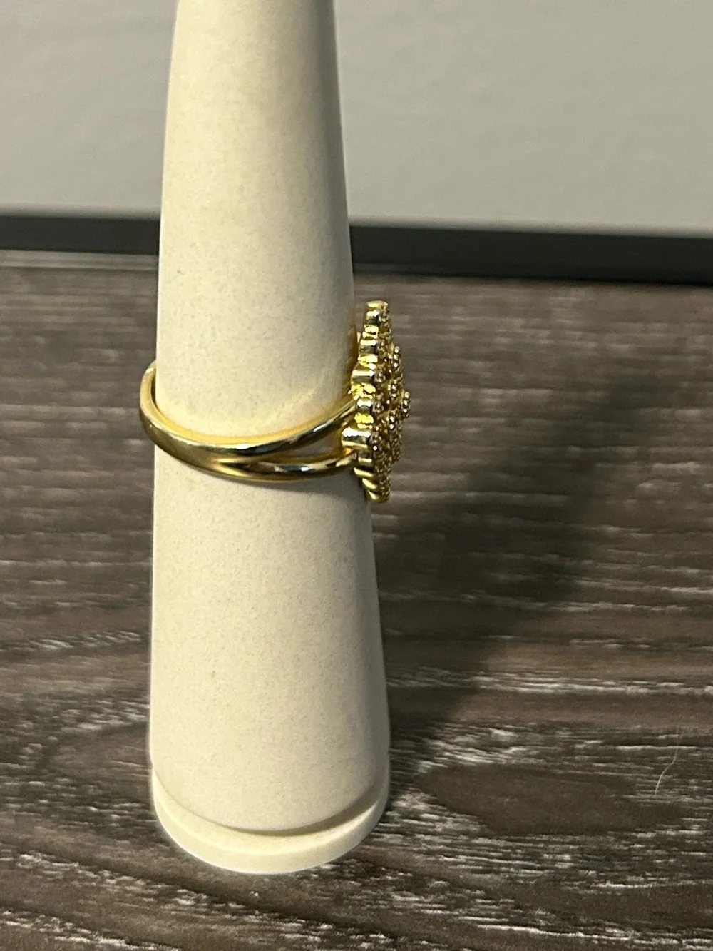 Crystal cluster ring size 8.6